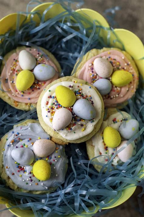 Cadbury Mini Egg Cookies | Hilda's Kitchen Blog