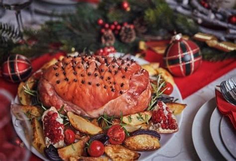 https://stonefamilyfarmstead.com/wp-content/uploads/2020/11/How-to-Bake-a-Perfect-Holiday-Dinner-Ham-Stone-Family-Farmstead.jpg