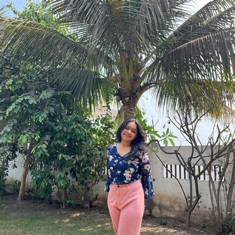 Krisha - English teacher in Surat - ₹800/h