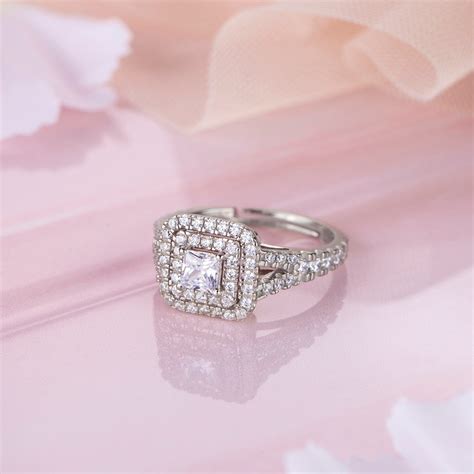 Mirror of Beauty Rhodium-Plated 925 Sterling Silver CZ Ring for Her (A ...