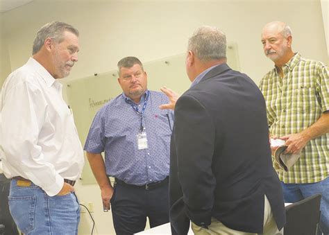 Lindsey State Jail hosts community meeting | Jacksboro Herald-Gazette