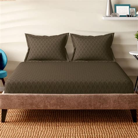 Buy PORTICO Pristine Jacquard Cotton Geometric Printed 3Pcs Super King ...