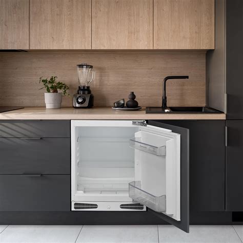 Montpellier MBUL134 Integrated Undercounter Larder Fridge - Montpellier ...