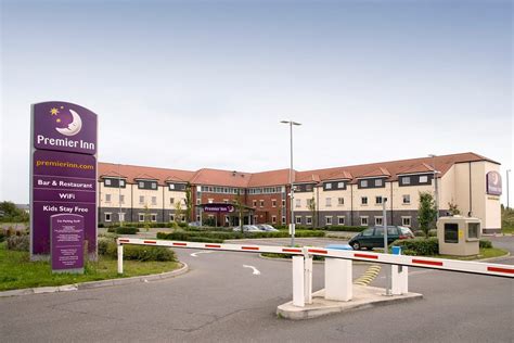 PREMIER INN LONDON HEATHROW AIRPORT (M4/J4) HOTEL (Hayes, Greater ...