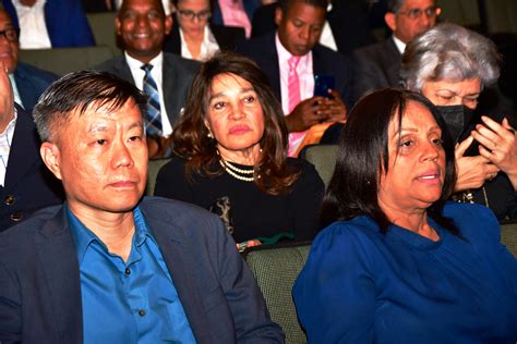 Manolo Pichardo presenta en Funglode su libro “El desplazamiento del poder global: hacia un ...