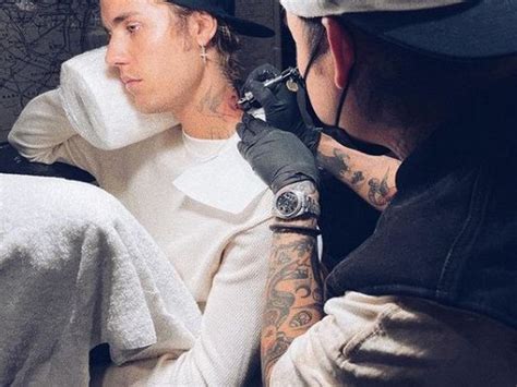 Justin Bieber gets new neck tattoo dedicated to latest song 'Peaches'