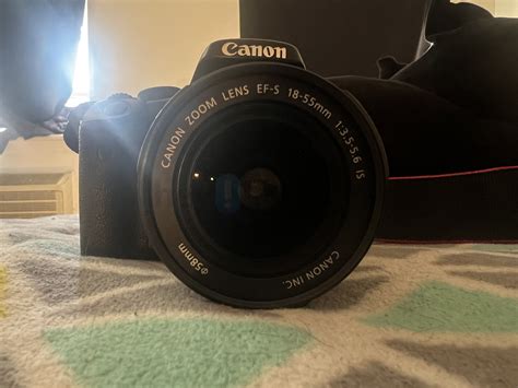 Canon EOS Rebel XSi / 450D 12.2MP Digital SLR Camera