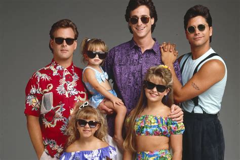 Full House Rewind Premieres Today, Hosted by Dave Coulier - Rewatch ...