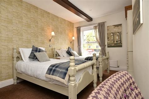 THE WOOLLY SHEEP INN (Skipton, North Yorkshire) - Inn Reviews, Photos ...
