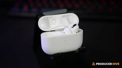 AirPods Or AirPods Pro Sound Muffled? (2 Easy Fixes)