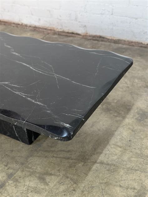 Free form wavy coffee table — VINTAGE ON POINT