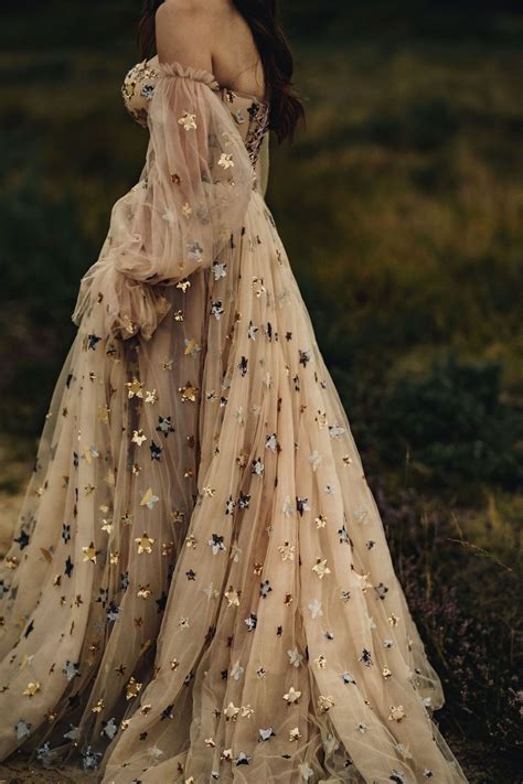 Interstellar celestial wedding inspo with a chotronette dress – Artofit