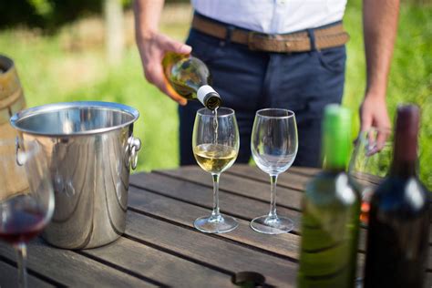 Caymus 2001 Conundrum White (California) Rating and Review | Wine ...