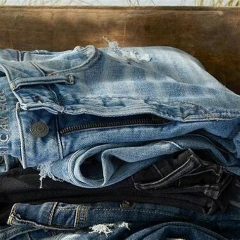 American Eagle partners with Clothes Box Foundation (#1347043)