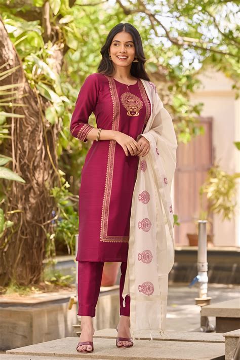 Magenta Kathakali Print Kurta Set with Off-White Tissue Dupatta ...