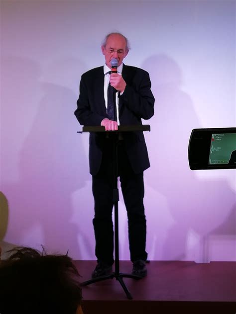 European legal team will seek asylum for Julian Assange in France ...
