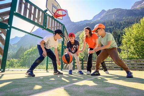 Moniteur multisports UCPA : Vivez votre passion à Hourtin