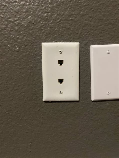 Just got an ethernet cable to hook up to my PS5 and I have no idea what ...