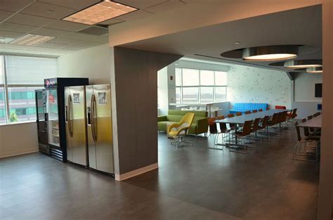 HomeNet Auto Office Photos | Glassdoor