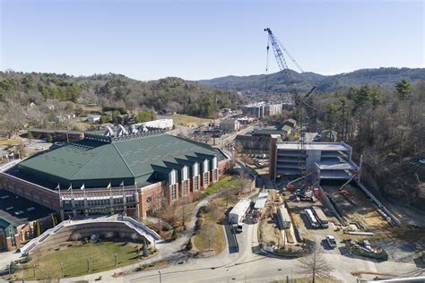 Holmes Drive Parking Deck | Building Physical Infrastructure ...