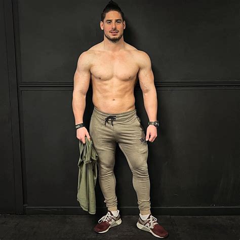 Male Natural vs Male Assisted (Steroids vs Natural)