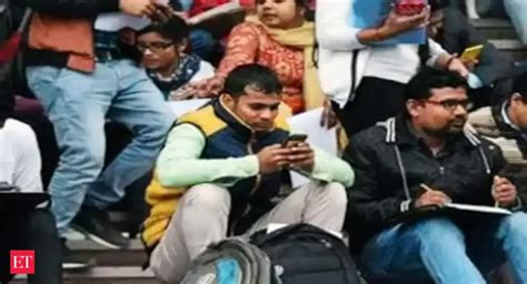 Urban unemployment rate fell to 9.8% in July-Sept’21: Government - The ...