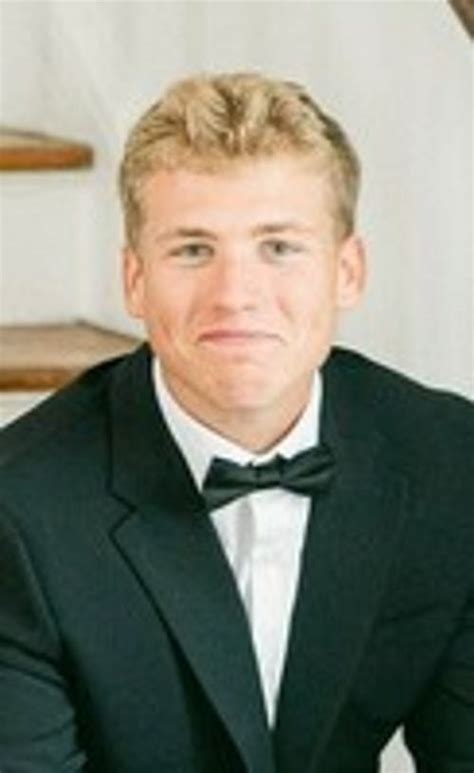 Phoenix Farrell Obituary - The Iowa City Press-Citizen