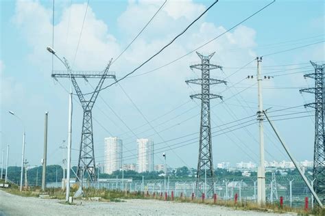 Overhead Power Line 的图像结果