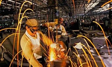 Employment in Indian manufacturing sector up for 10th month in a row