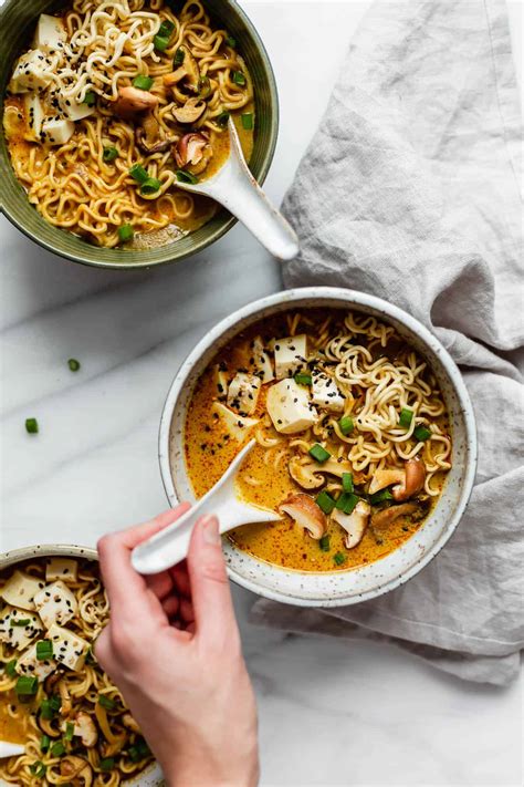 Spicy Coconut Curry Ramen - Choosing Chia
