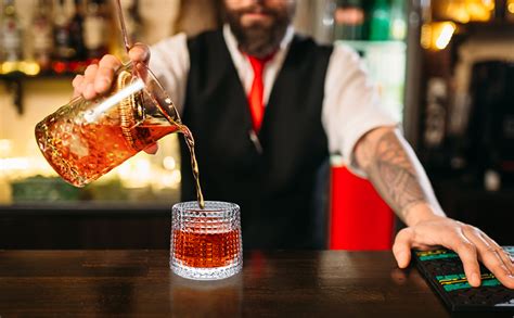 Jinelza Old Fashioned Dancing Whiskey Glass Set of 2 with Rotatable ...