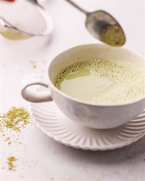 Best Iced Matcha Latte Recipe Almond Milk at Rodney Hickman blog