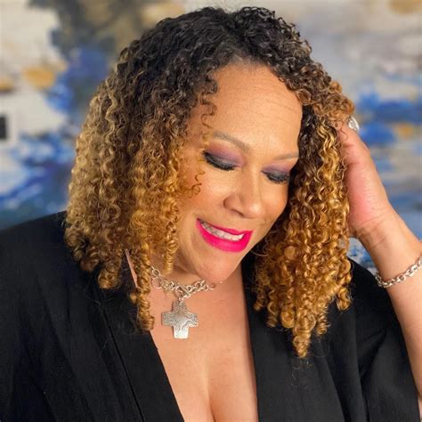 Legacy Of Strength & Sisterhood : 13 All-Female Mardi Gras Krewes