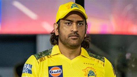 Sakshi Dhoni Reveals The Truth Behind MS Dhoni's Sudden Test Cricket ...