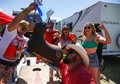 See full lineup for Stagecoach country festival in 2025