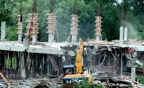 TDP clarifies on YSRCP's under construction central party office demolition