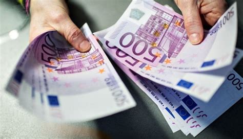 五欧元纸币 500欧元纸币现金 欧盟货币 大片钞票 高分辨率照片 库存图片 - 图片 包括有 欧元, 负债: 169172025