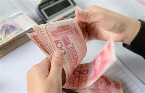 在中国每个月工资4500元，是什么水平？_收入