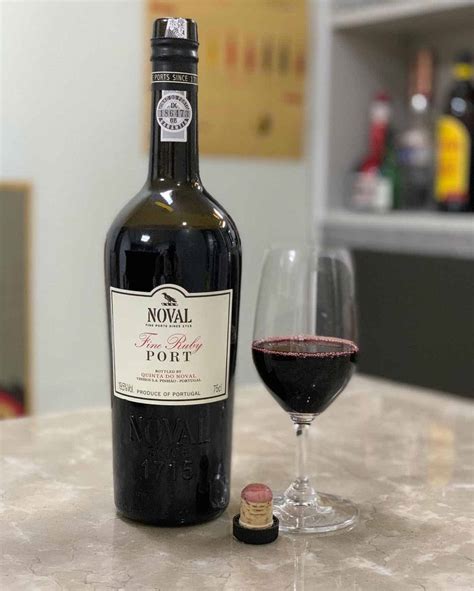 Port Wine: History, Making-Process, Styles, & Food Pairings