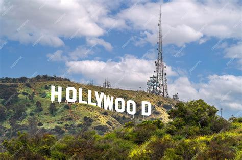 Premium Photo | Famous landmark hollywood sign in los angeles california