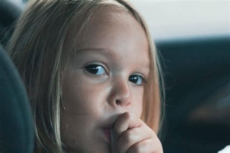 How to Stop Thumb Sucking by Pediatric Dentistry Blog