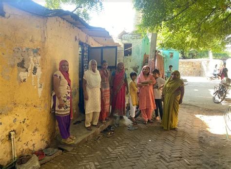 Everyone Protects Temple from Demolition in Jamia Nagar