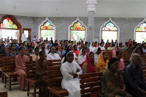 FLOS CARMELI, VITIS FLORIGERA