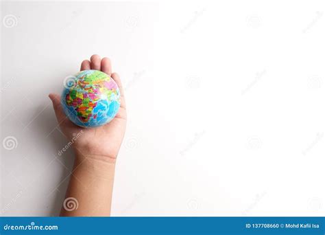 Globalization White Globe 的图像结果