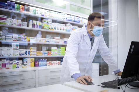 Pharmacist At Work - is a pharmacist a doctor
