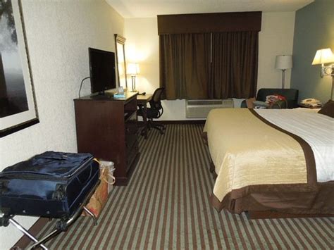 CLARION POINTE MATTOON NEAR UNIVERSITY - Hotel Reviews, Photos, Rate ...