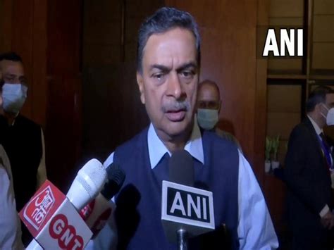 Union Power Minister RK Singh reviews coal stock situation in thermal ...