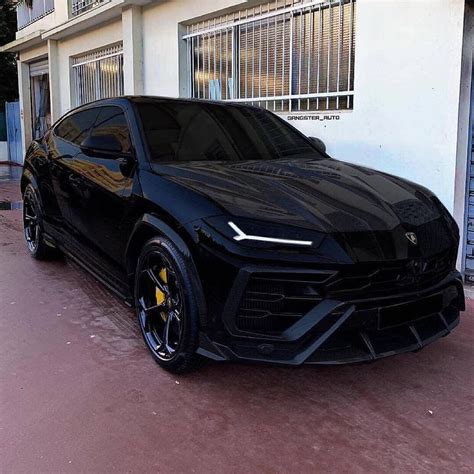 Lamborghini Jeep Matte Black