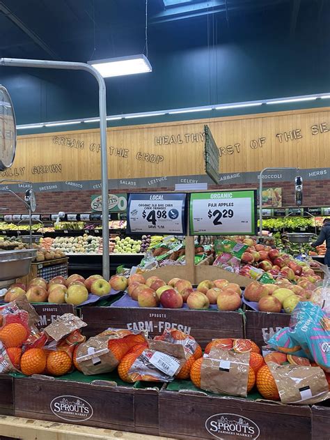 Sprout's Farmers Market - Burbank | Review "Veg Pit Stop Before Back to ...