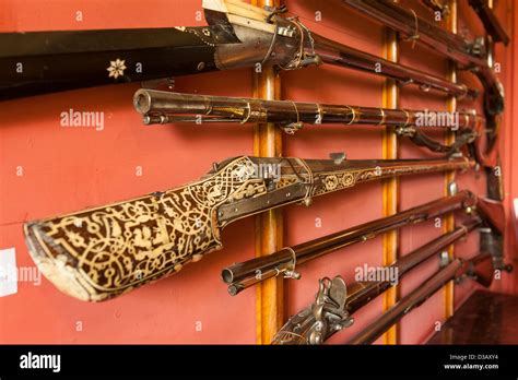 Gun Collection Tour 的图像结果
